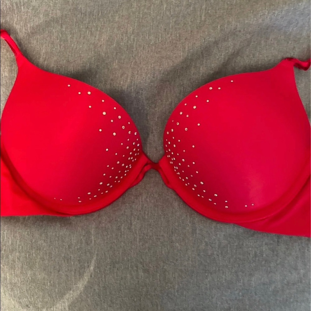 Victoria secret bombshell